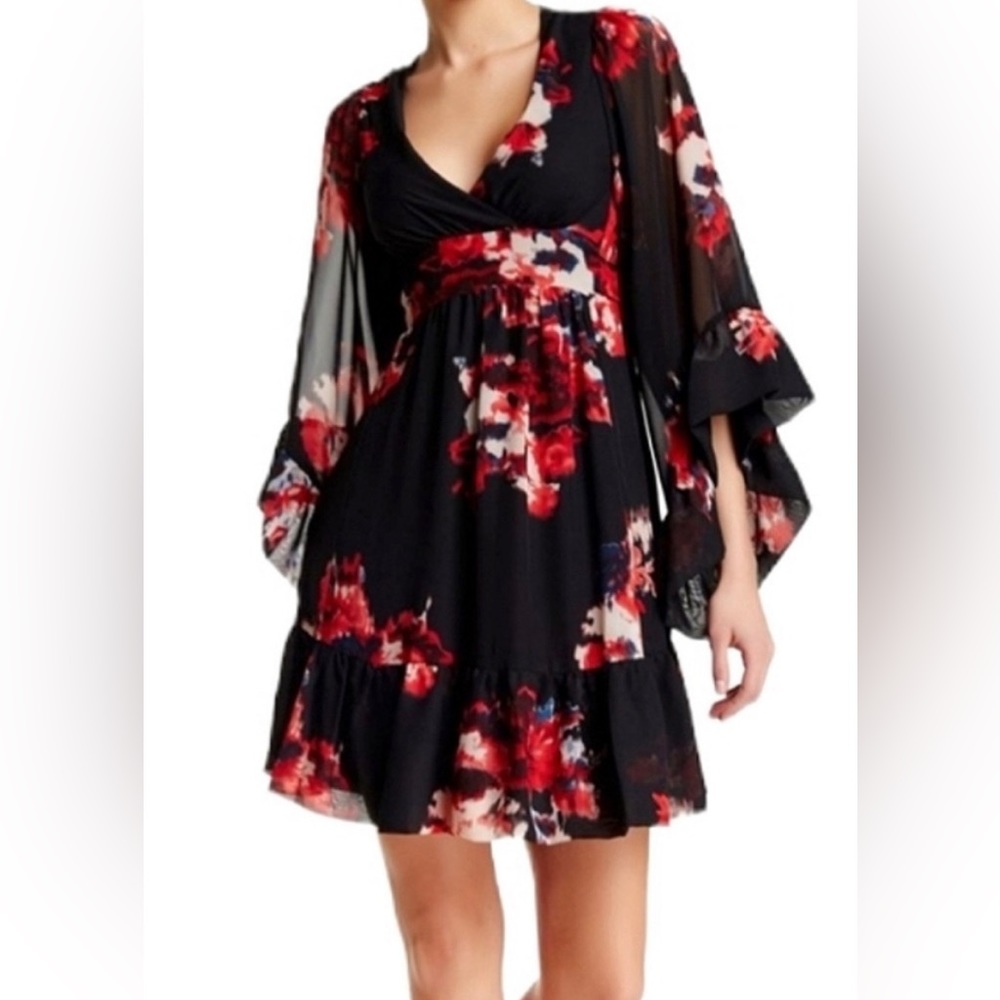 Flattering Flowy Floral Betsey Johnson Dress Size 14